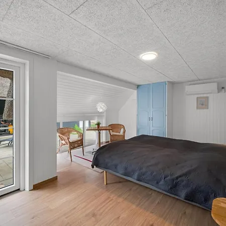 Dom wakacyjny Vangel - 500m From The Sea By Interhome